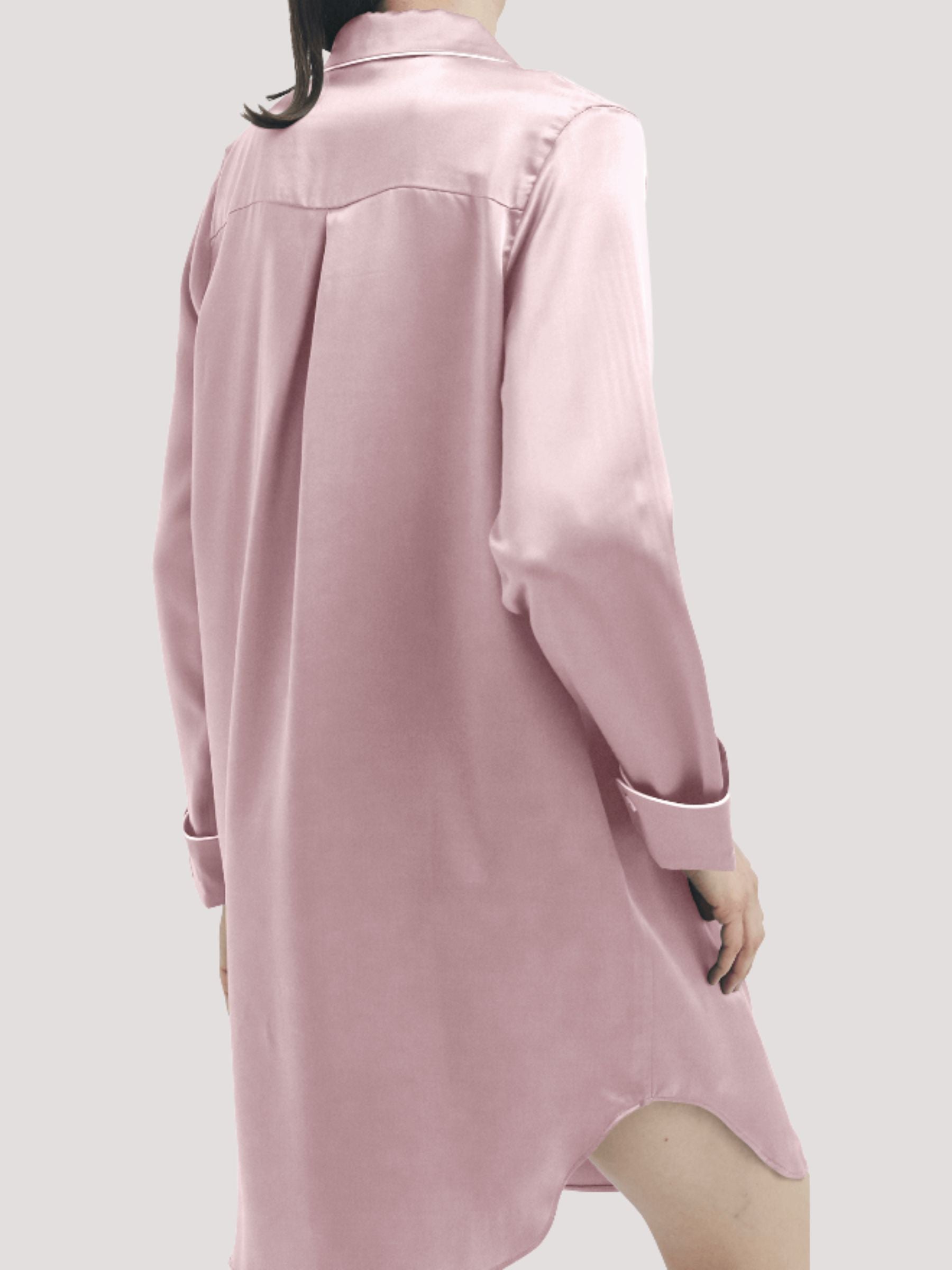 camisón de seda para mujer