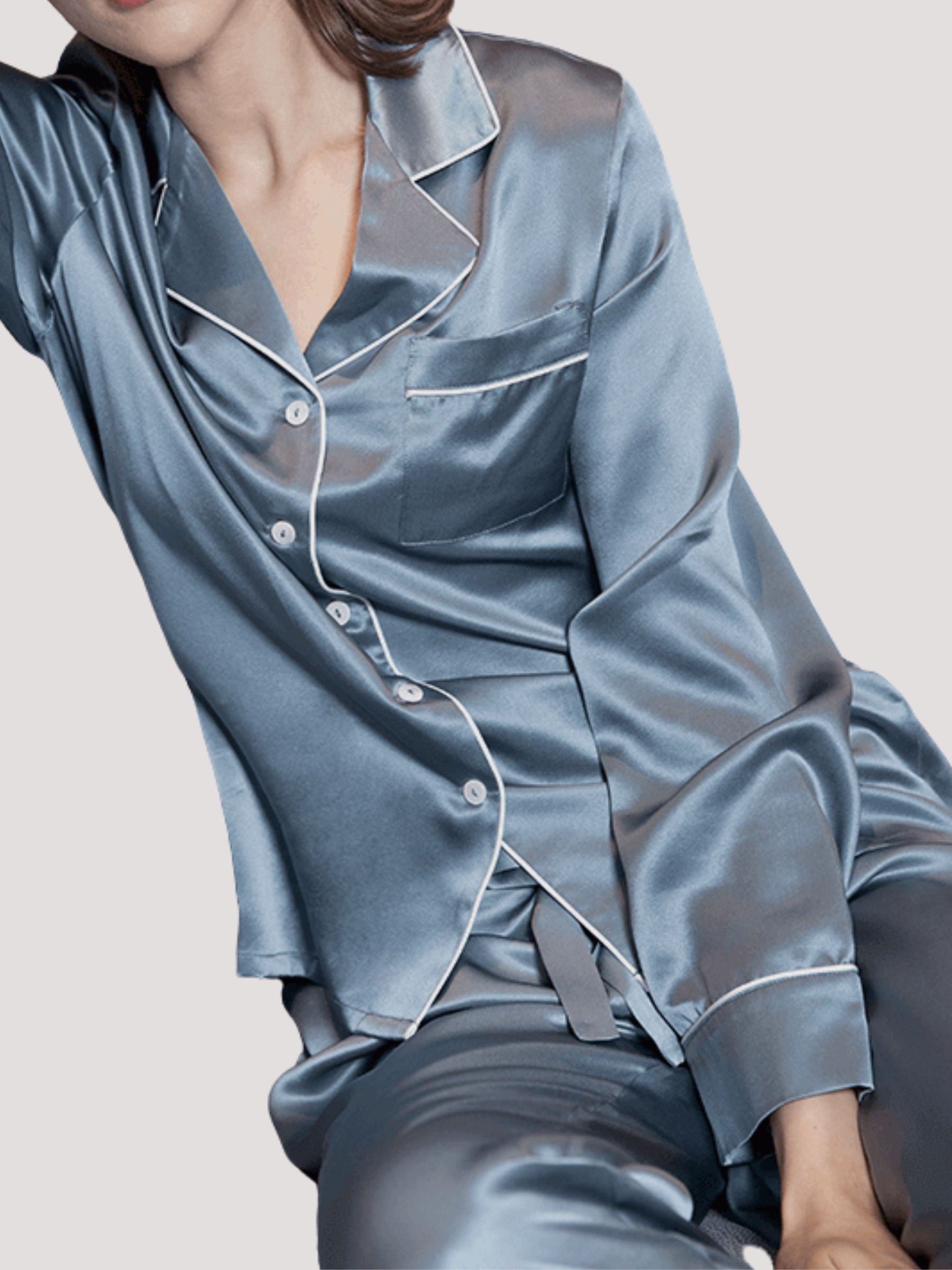 Pijamas de seda para mujer