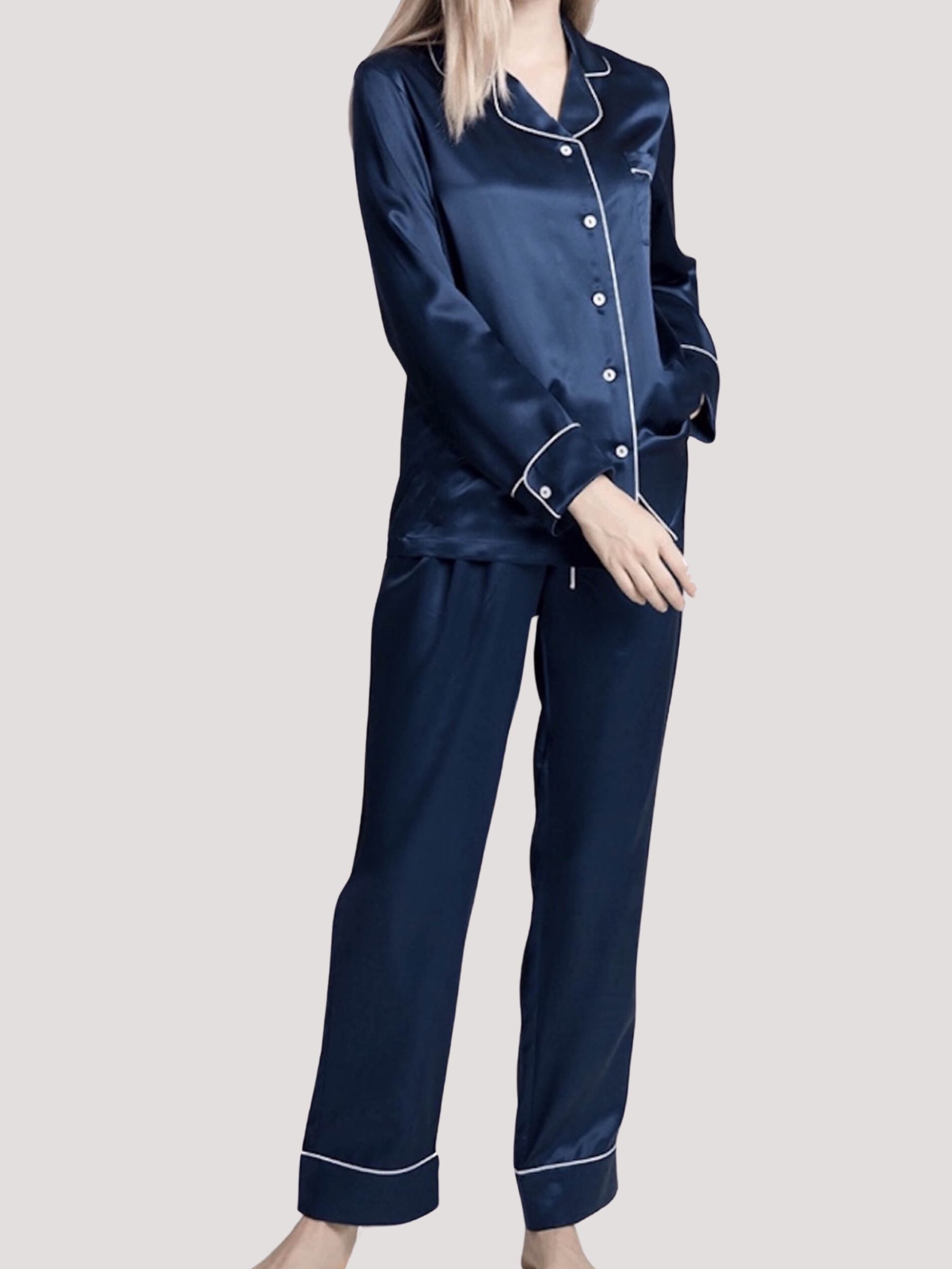 Pijamas de seda para mujer