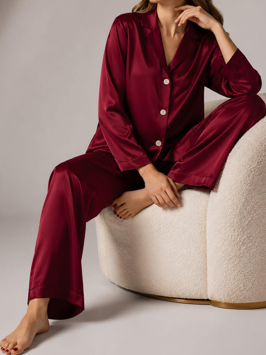 Pijamas de seda para mujer