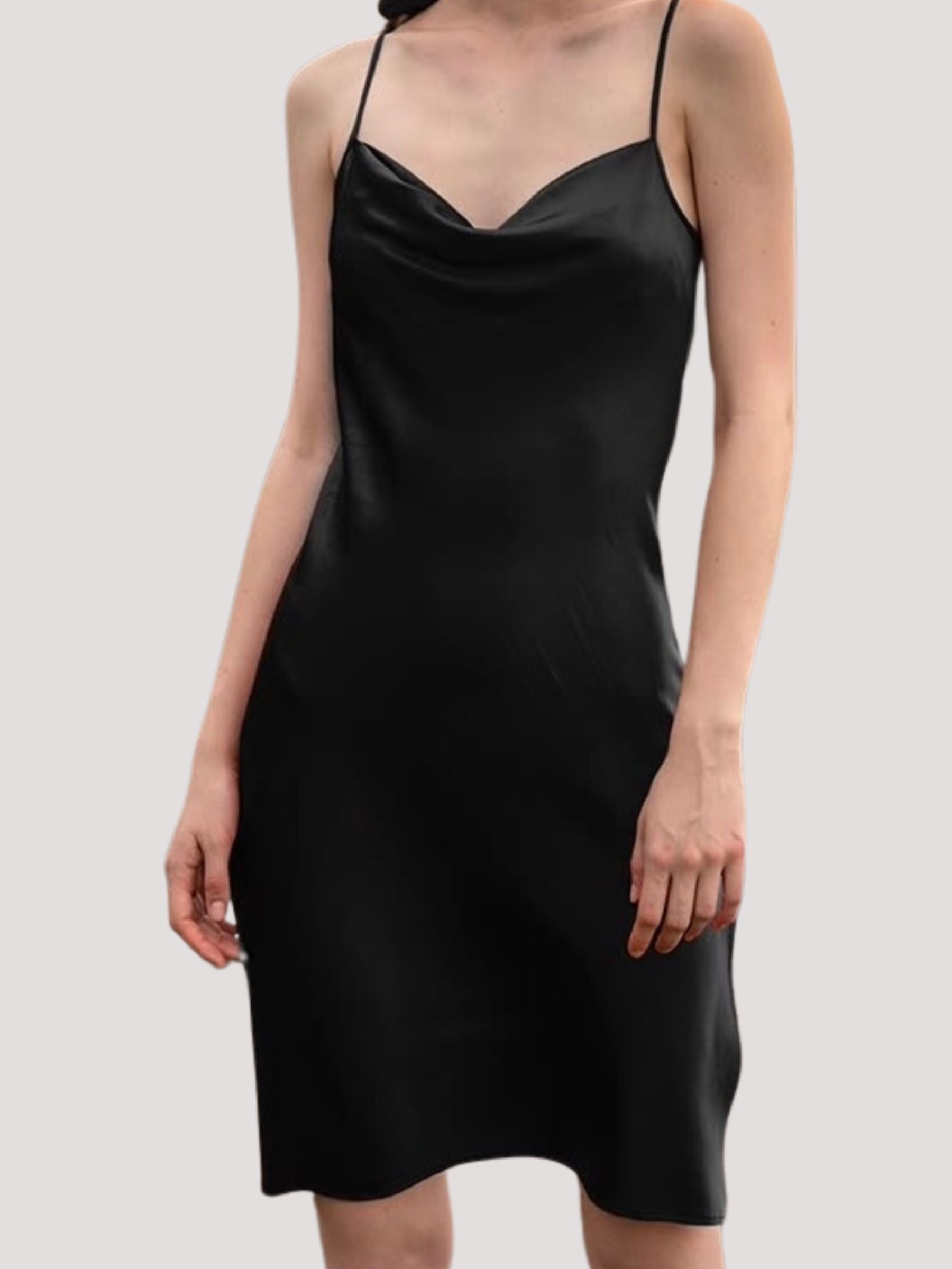 Nuisette de soie à bretelles