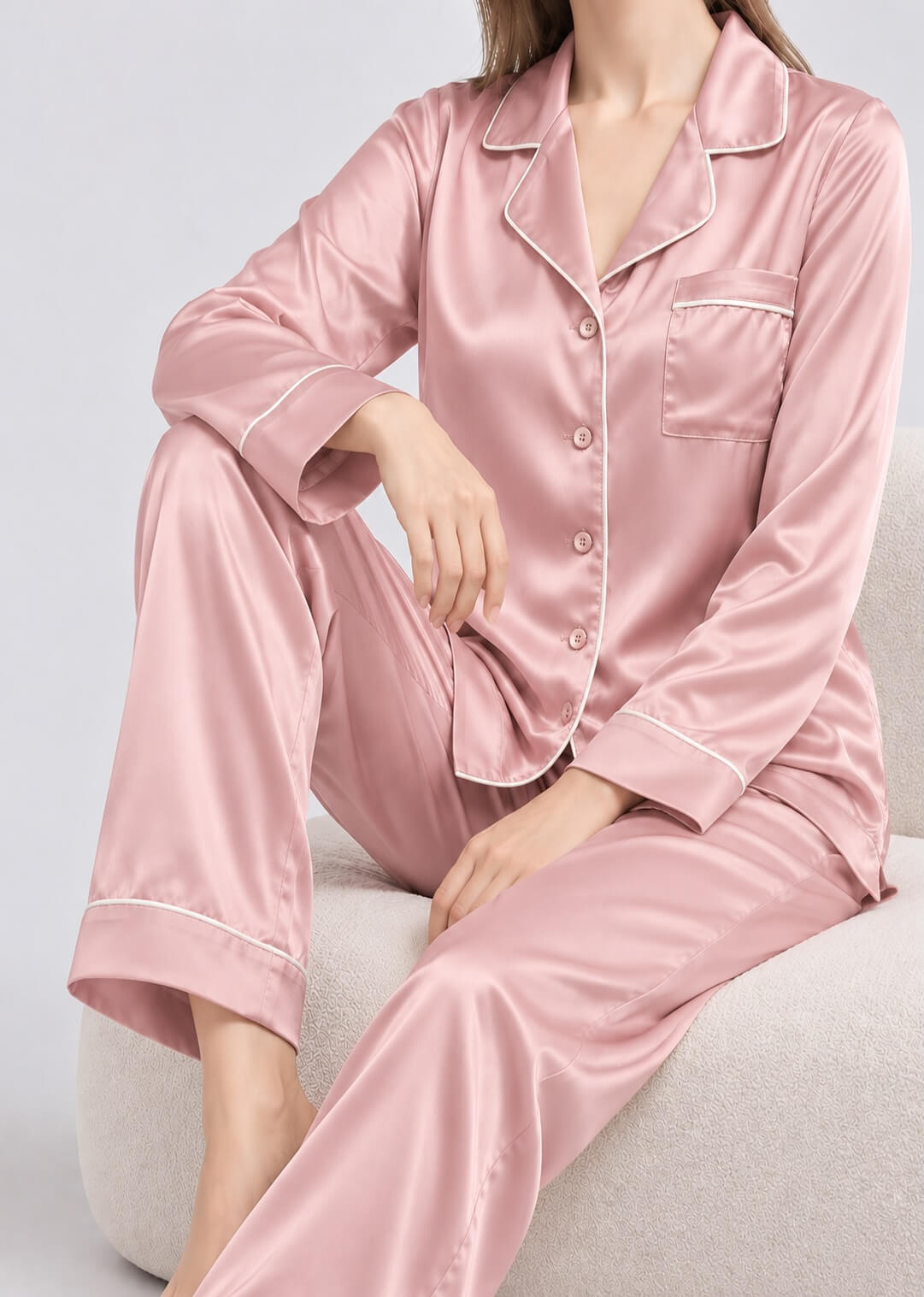 Pijamas de seda para mujer