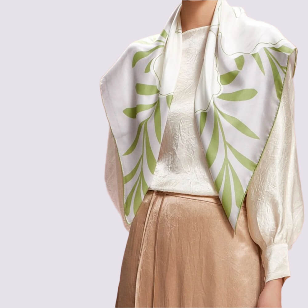 Pañuelo de seda (90×90 cm)