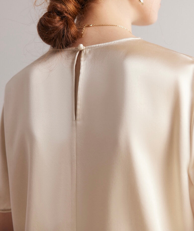 Short-sleeved silk blouse